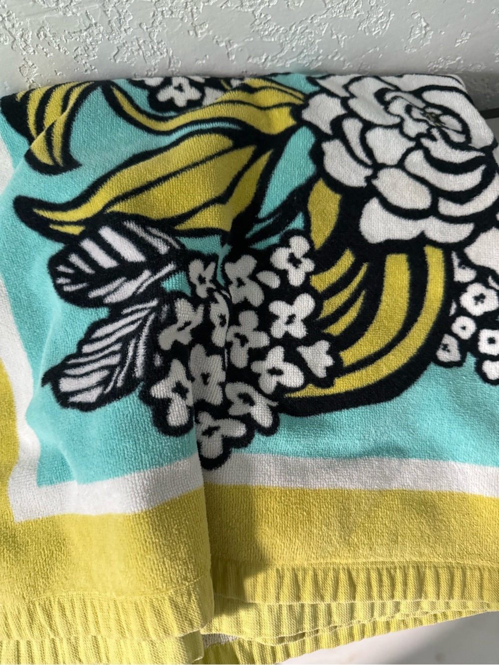 Vera Bradley oversized beach towel Island Bloom